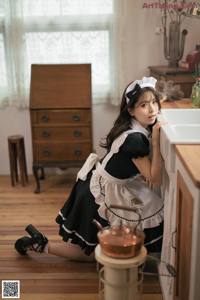 Beautiful Kwon Hyuk Jeong cute pose with maid outfit (13 photos) No.22c58d