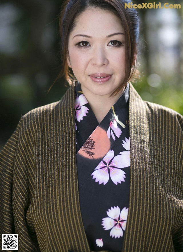 Natsuko Kayama - Exotic Poto Telanjang No.7ce5f4